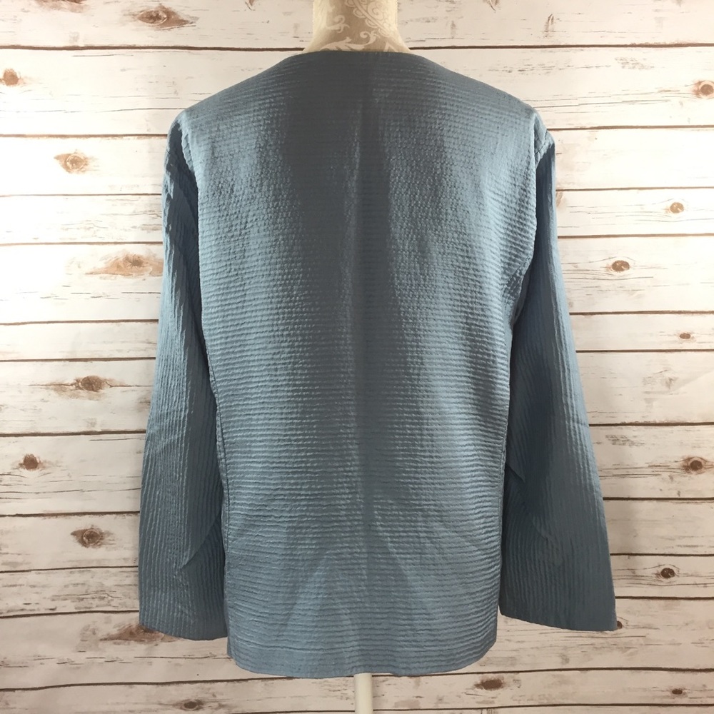 Eileen Fisher | Silk Quilted Button Jacket - Picture 4 of 7